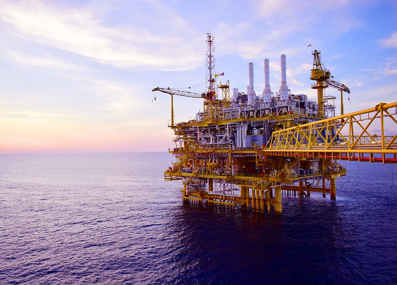 Crisis24's Critical Care Coordination Results in a Rapid Medical Evacuation from an Offshore Rig Crisis24's Critical Care Coordination Results in a Rapid Medical Evacuation from an Offshore Rig