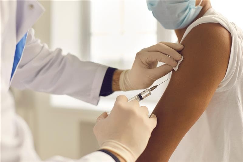 Public Health Risks Associated with Vaccine-Preventable Diseases While Traveling Public Health Risks Associated with Vaccine-Preventable Diseases While Traveling